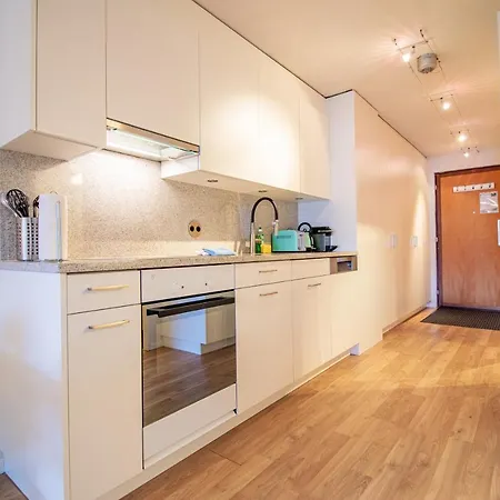 Rothornblick 57 By アパート アローザ