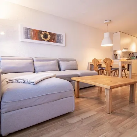 Rothornblick 57 By アローザ